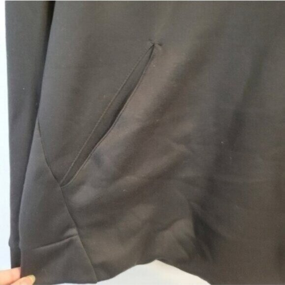 Nike | Men's Therma GFX 2.2 Pullover Hoodie Sweatshirt Black - Picture 5 of 7